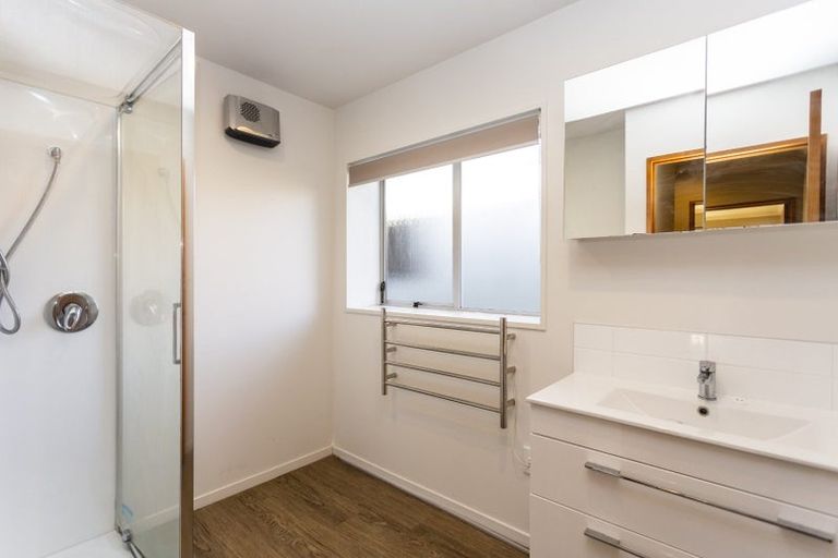 Photo of property in 1/80 Middlepark Road, Sockburn, Christchurch, 8042