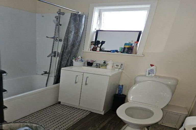 Photo of property in 2 Kelvin Road, Maraenui, Napier, 4110