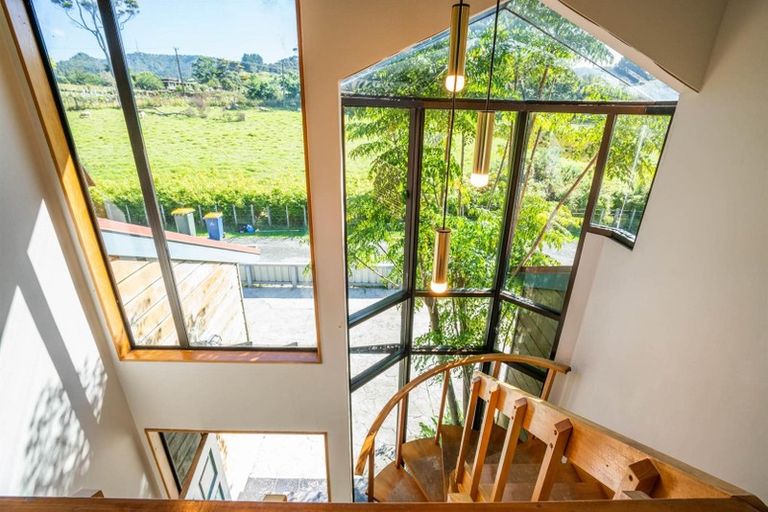 Photo of property in 413 Henderson Valley Road, Henderson Valley, Auckland, 0612