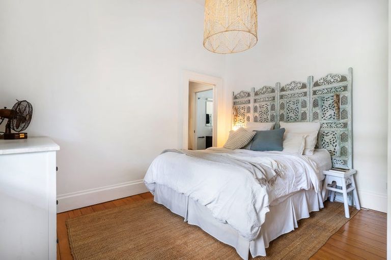 Photo of property in 38 Church Street, Devonport, Auckland, 0624