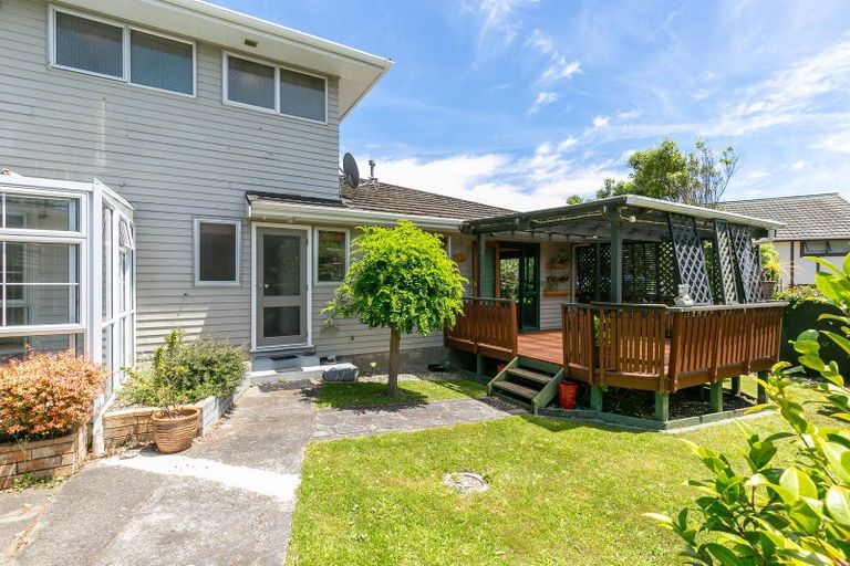 Photo of property in 2 Thurso Grove, Papakowhai, Porirua, 5024
