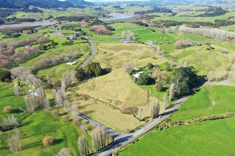 Photo of property in 42 Jumna Road, Maungaturoto, 0587