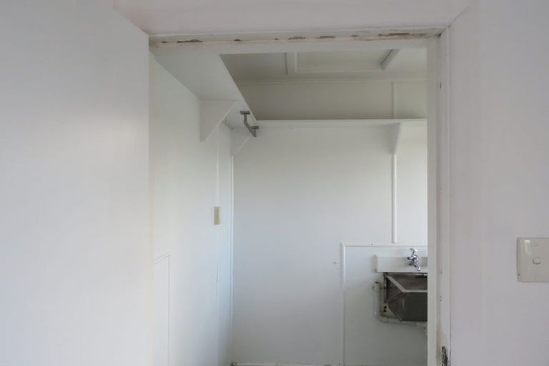 Photo of property in 34 Roberts Street, Tawa, Wellington, 5028