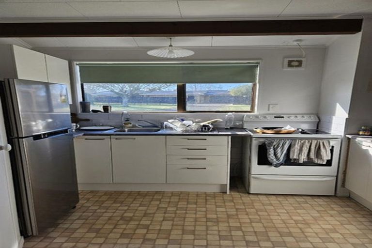 Photo of property in 273 Shakespeare Street, Leamington, Cambridge, 3432