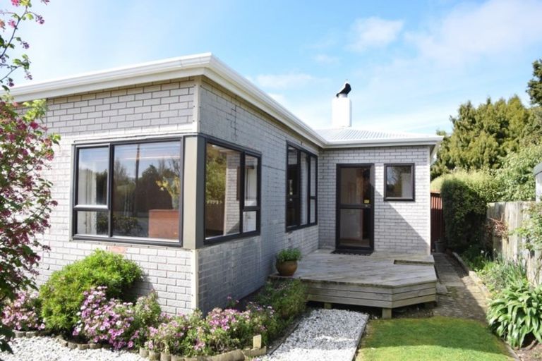 Photo of property in 6 Allan Street, Otatara, Invercargill, 9879