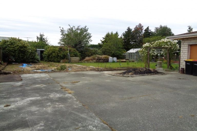 Photo of property in 32 Newcastle Street, Riversdale, 9776