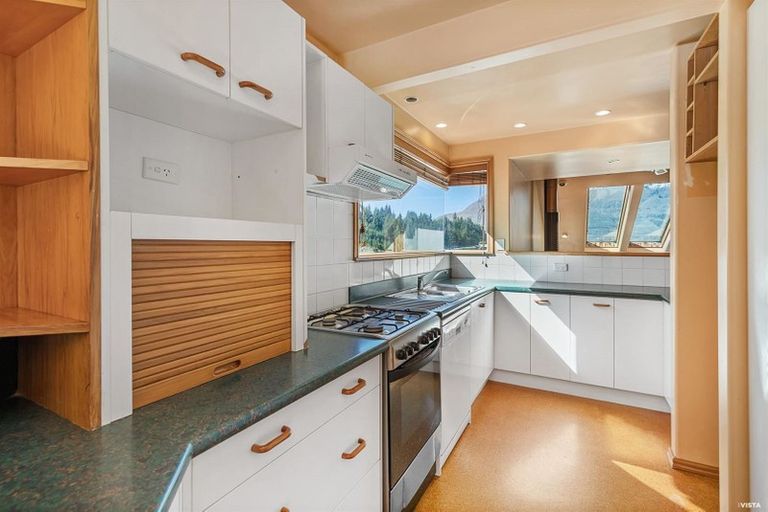 Photo of property in 15 Dart Place, Fernhill, Queenstown, 9300