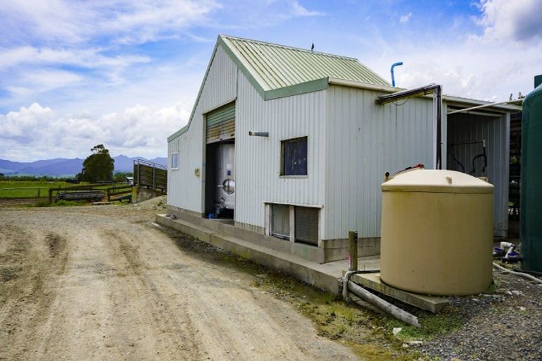 Photo of property in 306 Ferry Road, Waltham, Christchurch, 8011