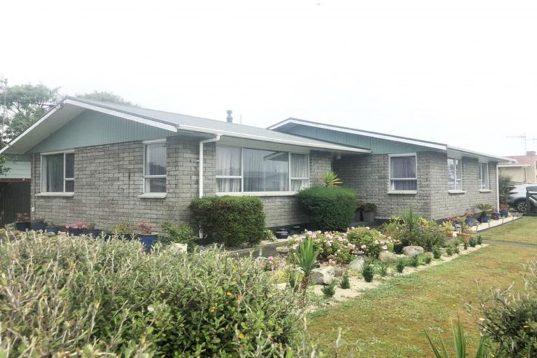 Photo of property in 7 Grenville Street, Levin, 5510