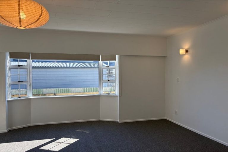 Photo of property in 6 Henui Street, Strandon, New Plymouth, 4312
