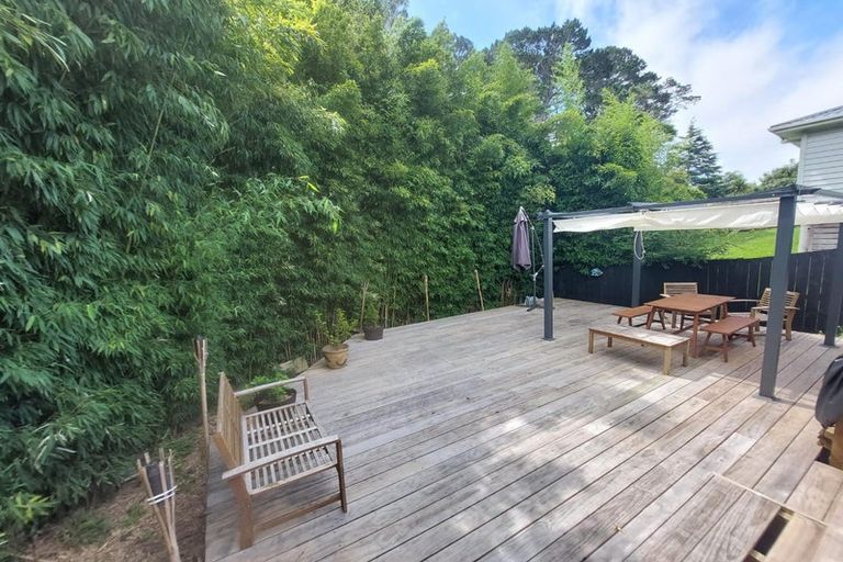 Photo of property in 1/14 Barnfield Place, Glendene, Auckland, 0602