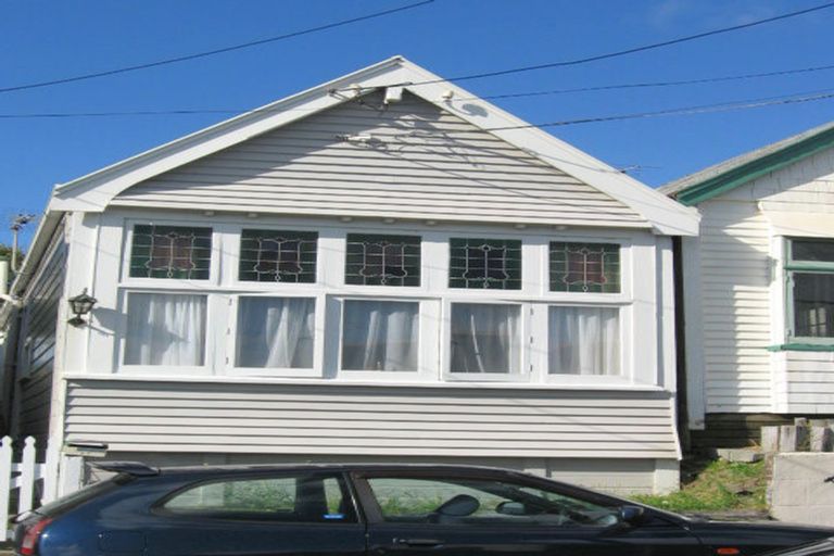Photo of property in 27 Douglas Street, Mount Cook, Wellington, 6021