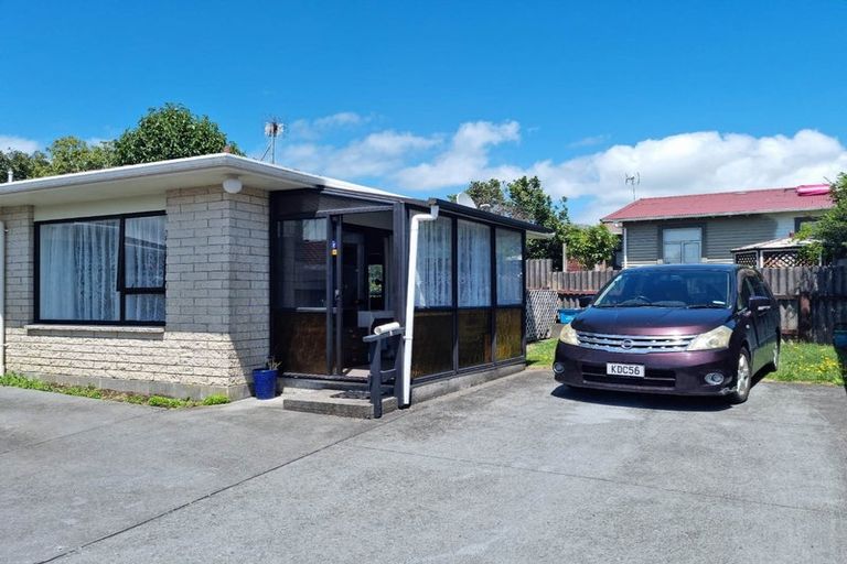 Photo of property in 7/2 Broadway, Waitara, 4320