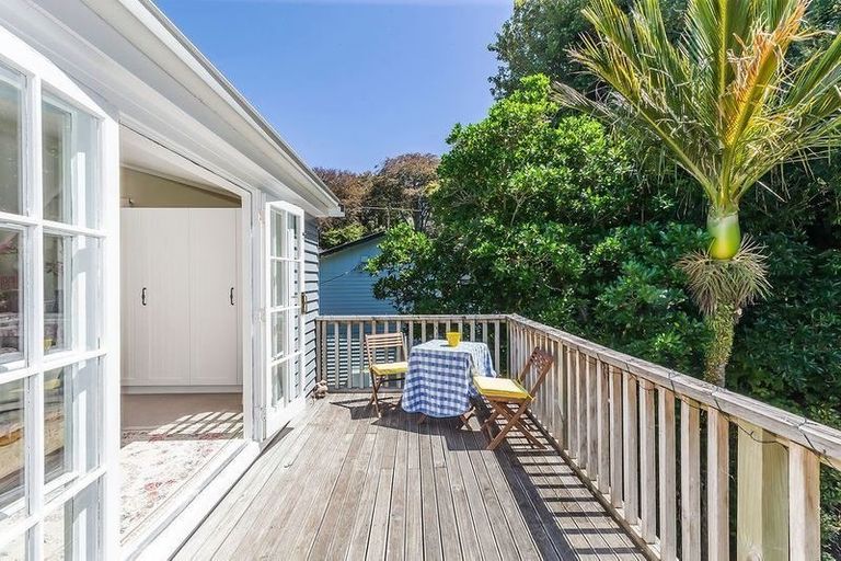 Photo of property in 60 Simla Crescent, Khandallah, Wellington, 6035