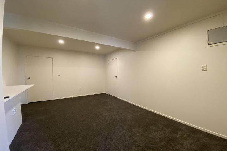 Photo of property in 2/168 Pakuranga Road, Pakuranga, Auckland, 2010