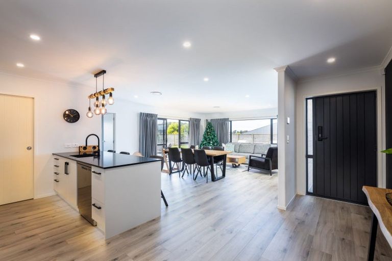 Photo of property in 31 Keene Drive, Bell Block, New Plymouth, 4312