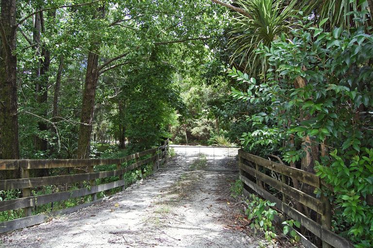 Photo of property in 263 Gibbons Road, Kaiwaka, 0573