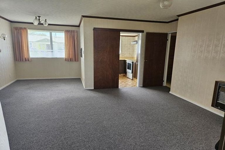 Photo of property in 1 Douglas Street, West End, Palmerston North, 4412