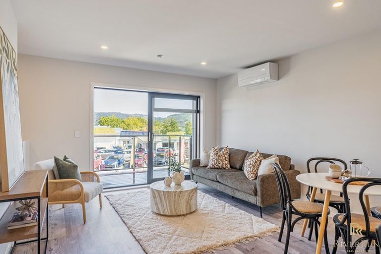 Photo of property in 20a King Street, Upper Hutt Central, Upper Hutt, 5018