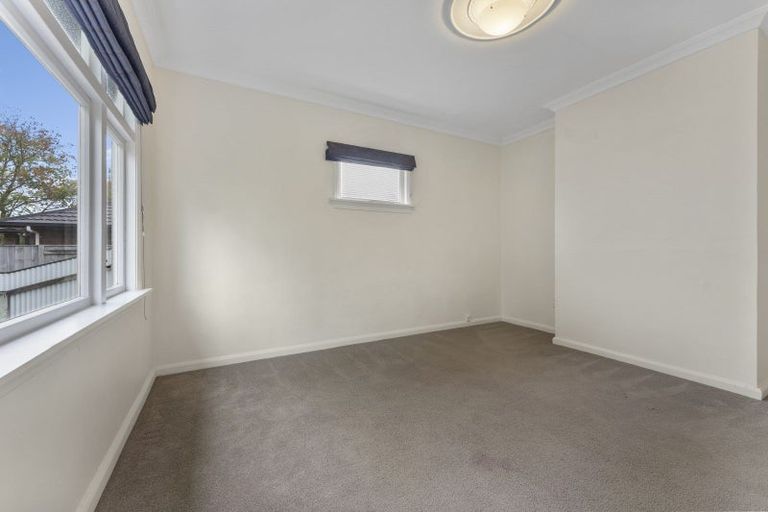 Photo of property in 32 Karina Terrace, Roslyn, Palmerston North, 4414