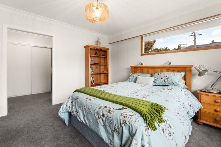 Photo of property in 15 Derwent Street, Helensburgh, Dunedin, 9010