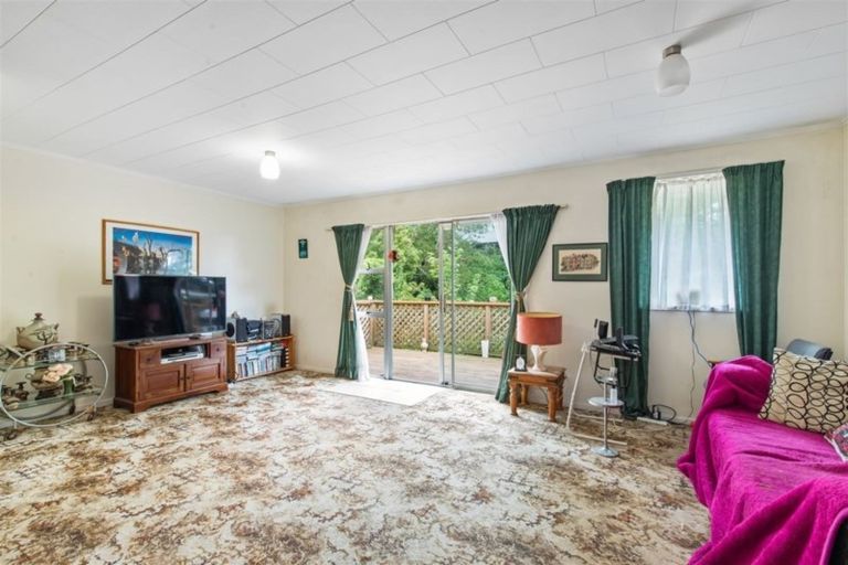 Photo of property in 7 Cyril Way, Paparangi, Wellington, 6037