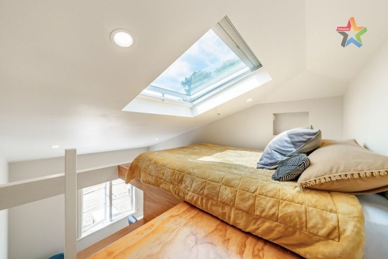 Photo of property in 157 Miromiro Road, Normandale, Lower Hutt, 5010