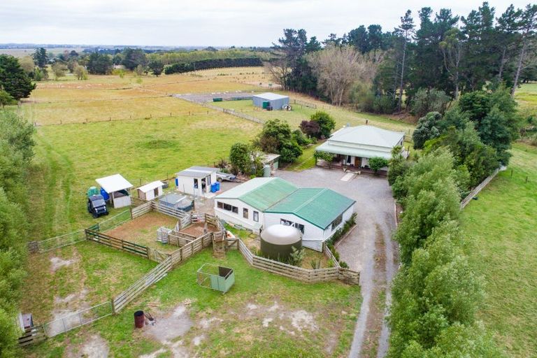 Photo of property in 175 Konini Street, Tokomaru, Palmerston North, 4474