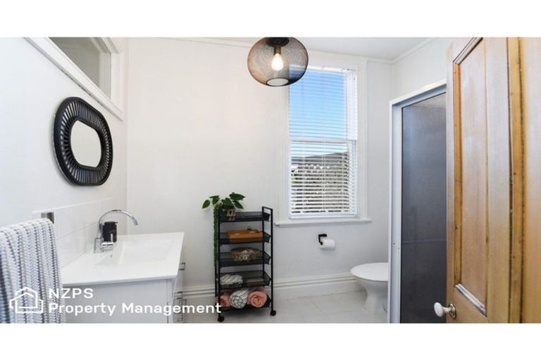 Photo of property in 24 Albert Street, Saint Clair, Dunedin, 9012