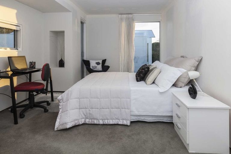 Photo of property in 100a Glandovey Road, Fendalton, Christchurch, 8052