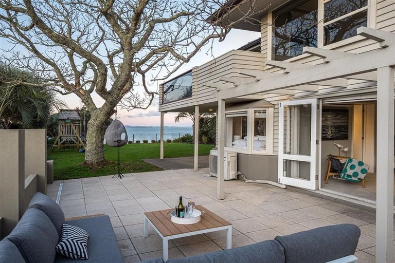 Photo of property in 136 Clovelly Road, Bucklands Beach, Auckland, 2012