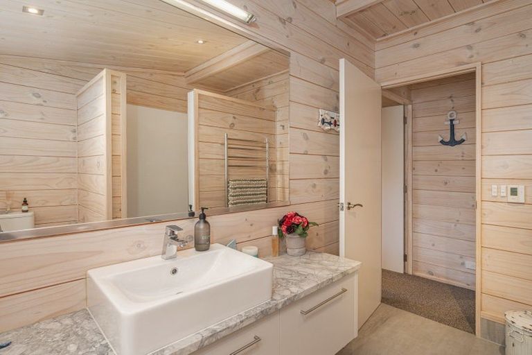 Photo of property in 135 Captain Cook Road, Cooks Beach, Whitianga, 3591