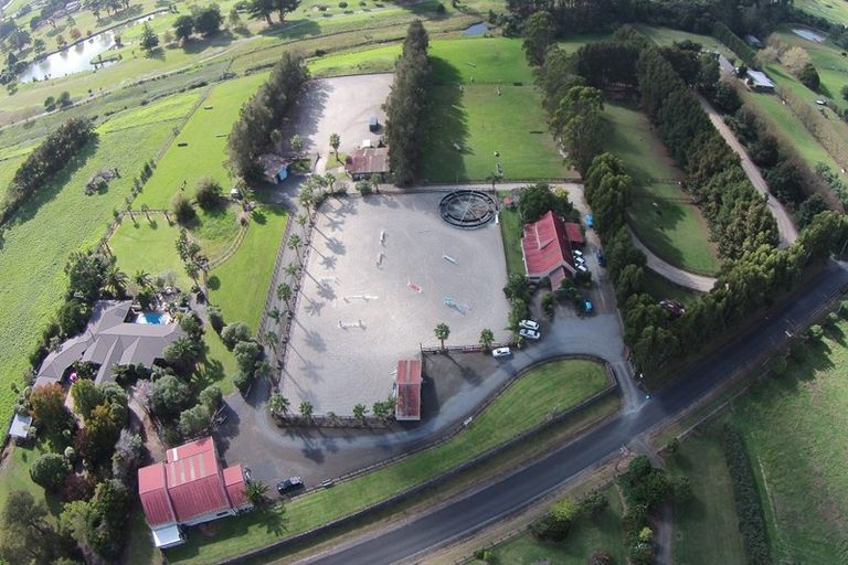 Photo of property in 63 Riverland Road, Kumeu, 0892