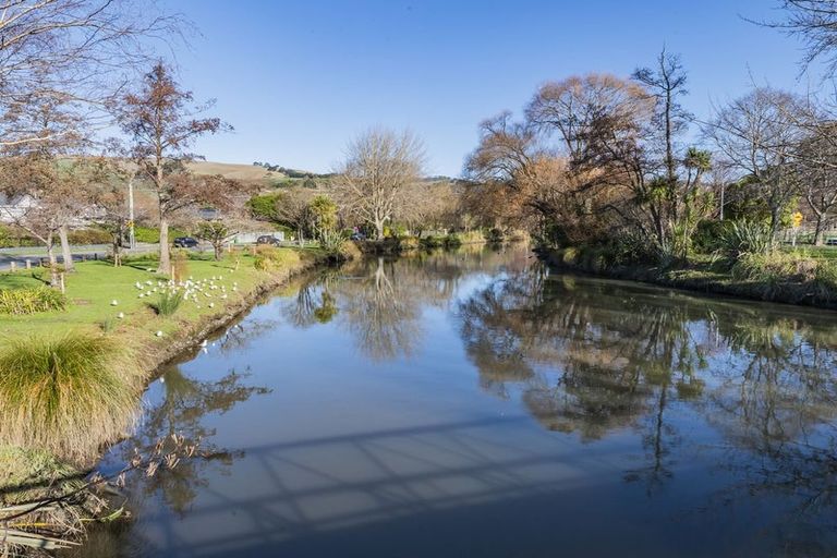 Photo of property in 11 Aynsley Terrace, Hillsborough, Christchurch, 8022