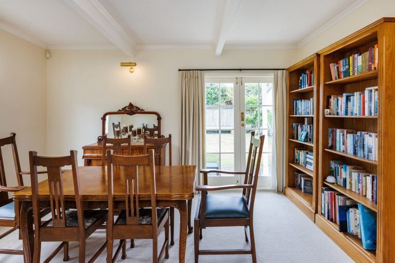 Photo of property in 5 Hardie Street, Hokowhitu, Palmerston North, 4410