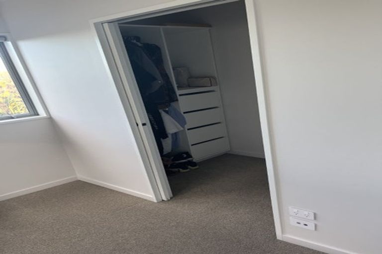 Photo of property in 25 Kakapo Lane, Redwood, Christchurch, 8051