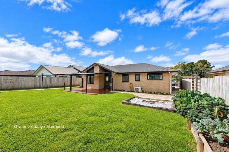 Photo of property in 12 Matau Close, Te Kauwhata, 3710