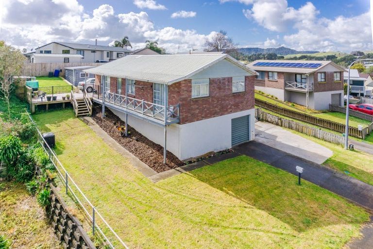 Photo of property in 3 Hartis Avenue, Huntly, 3700