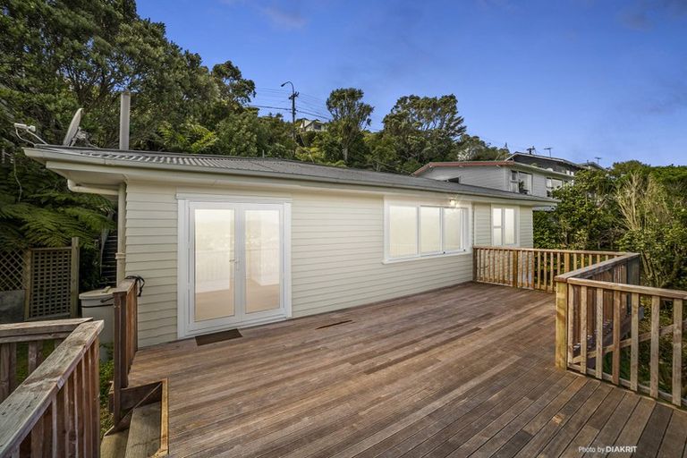 Photo of property in 20 Bedford Street, Northland, Wellington, 6012