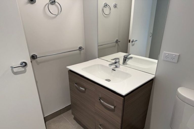 Photo of property in 7d/30 Westward Ho, Glen Eden, Auckland, 0602