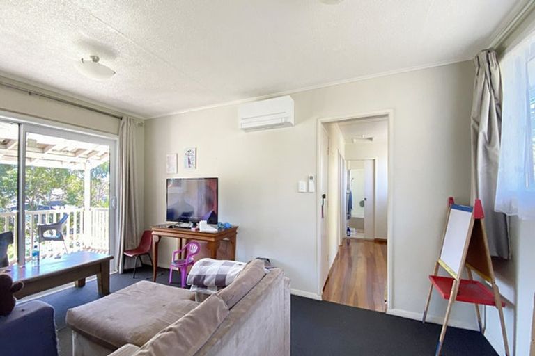 Photo of property in 27 Olive Crescent, Papatoetoe, Auckland, 2025