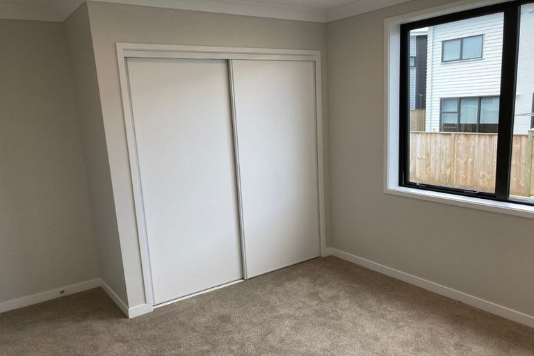 Photo of property in 19a O'meara Street, Swanson, Auckland, 0614