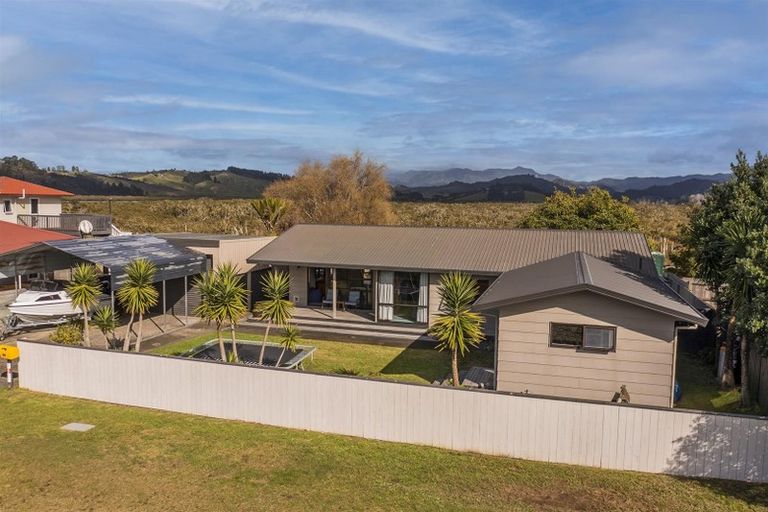 Photo of property in 205 South Highway West, Whitianga, 3510