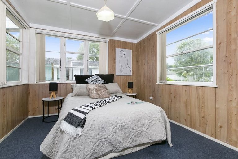 Photo of property in 1/11 Royton Avenue, Mangere East, Auckland, 2024