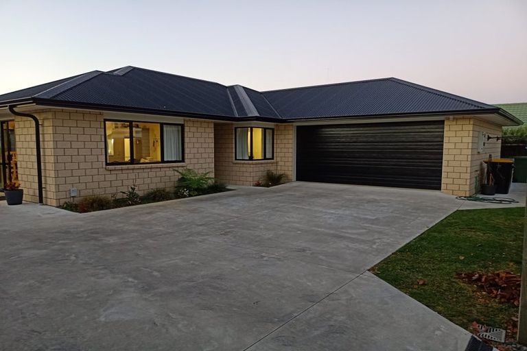 Photo of property in 110b Williams Street, Cambridge, 3434