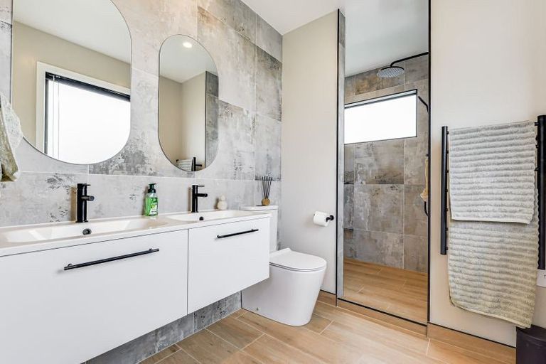 Photo of property in 2 Whakahaumako Road, Leamington, 3495