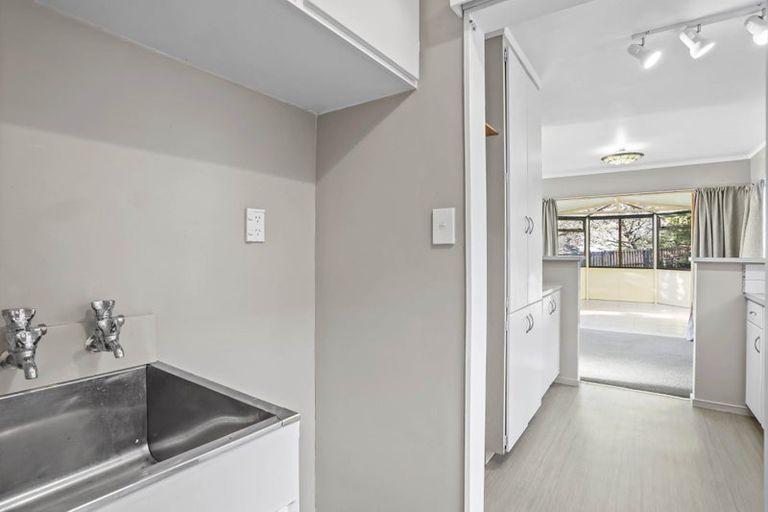 Photo of property in 22/24 Eastglen Road, Glen Eden, Auckland, 0602