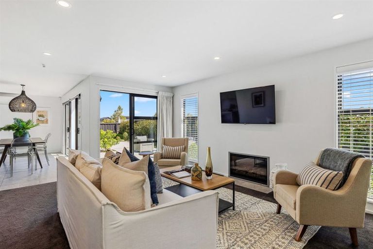 Photo of property in 13 Prospect Place, Halswell, Christchurch, 8025