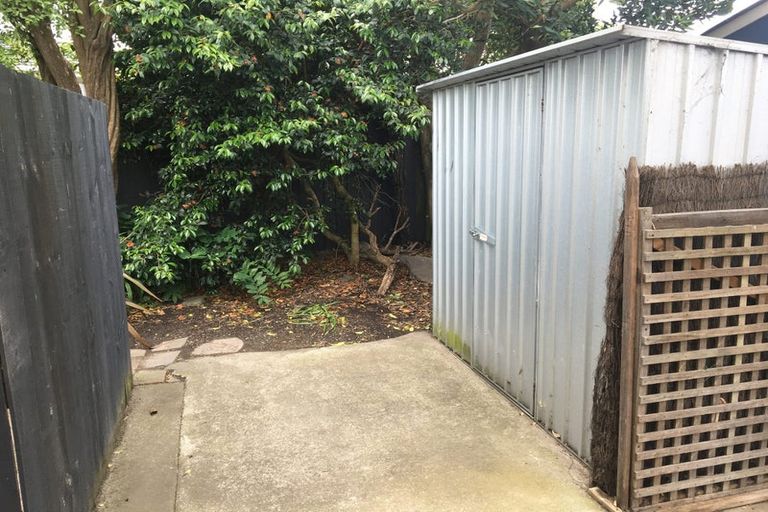 Photo of property in 2/99a Saint Martins Road, Saint Martins, Christchurch, 8022