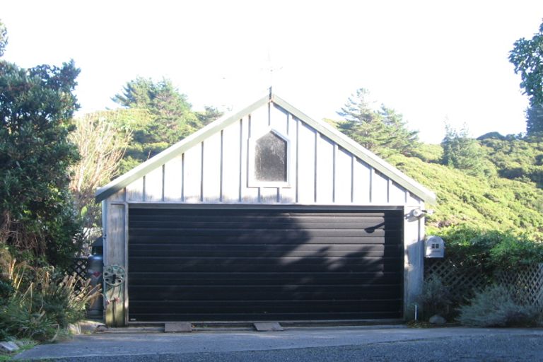 Photo of property in 97 Cluny Road, Plimmerton, Porirua, 5026